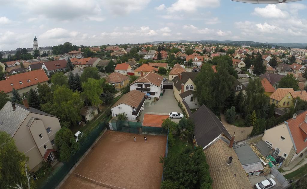 Abszolut Vendeghaz Keszthely Exteriér fotografie